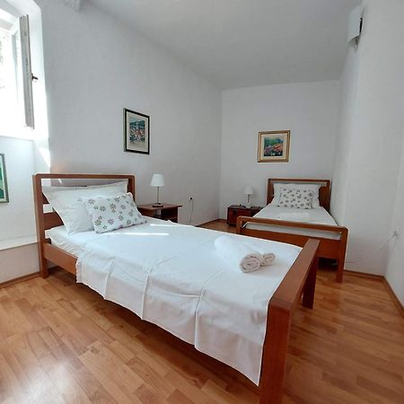 Apartment In Vis Historic Center - Mikula, Ljubica, Toma Eksteriør bilde